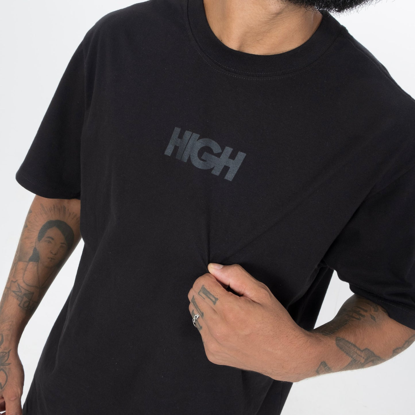 High Company Tee Tonal Logo Black