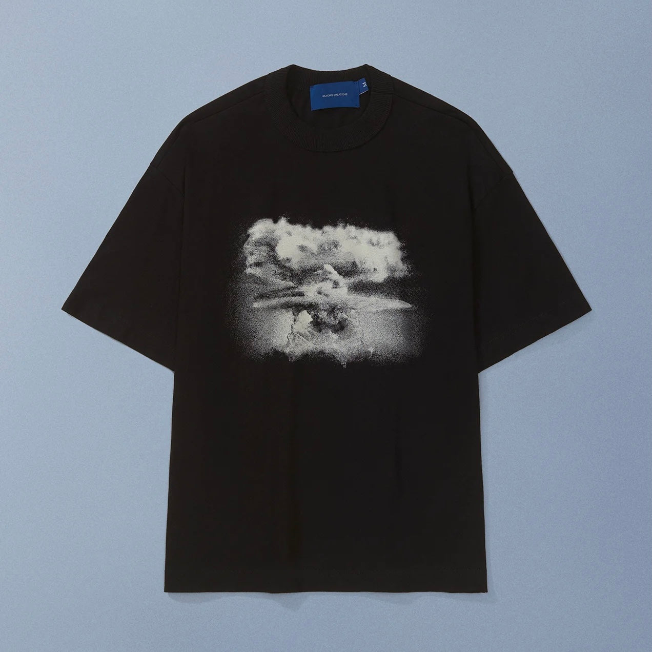 CAMISETA QC 24 DE OUTUBRO BOXY OFF WHITE