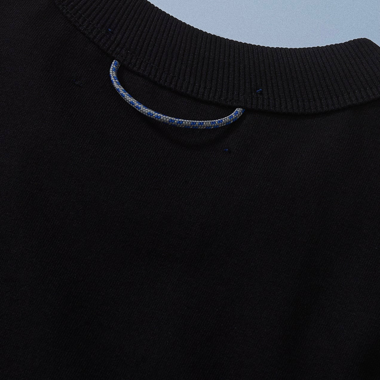 CAMISETA QC PARTÍCULAS BOXY PRETO