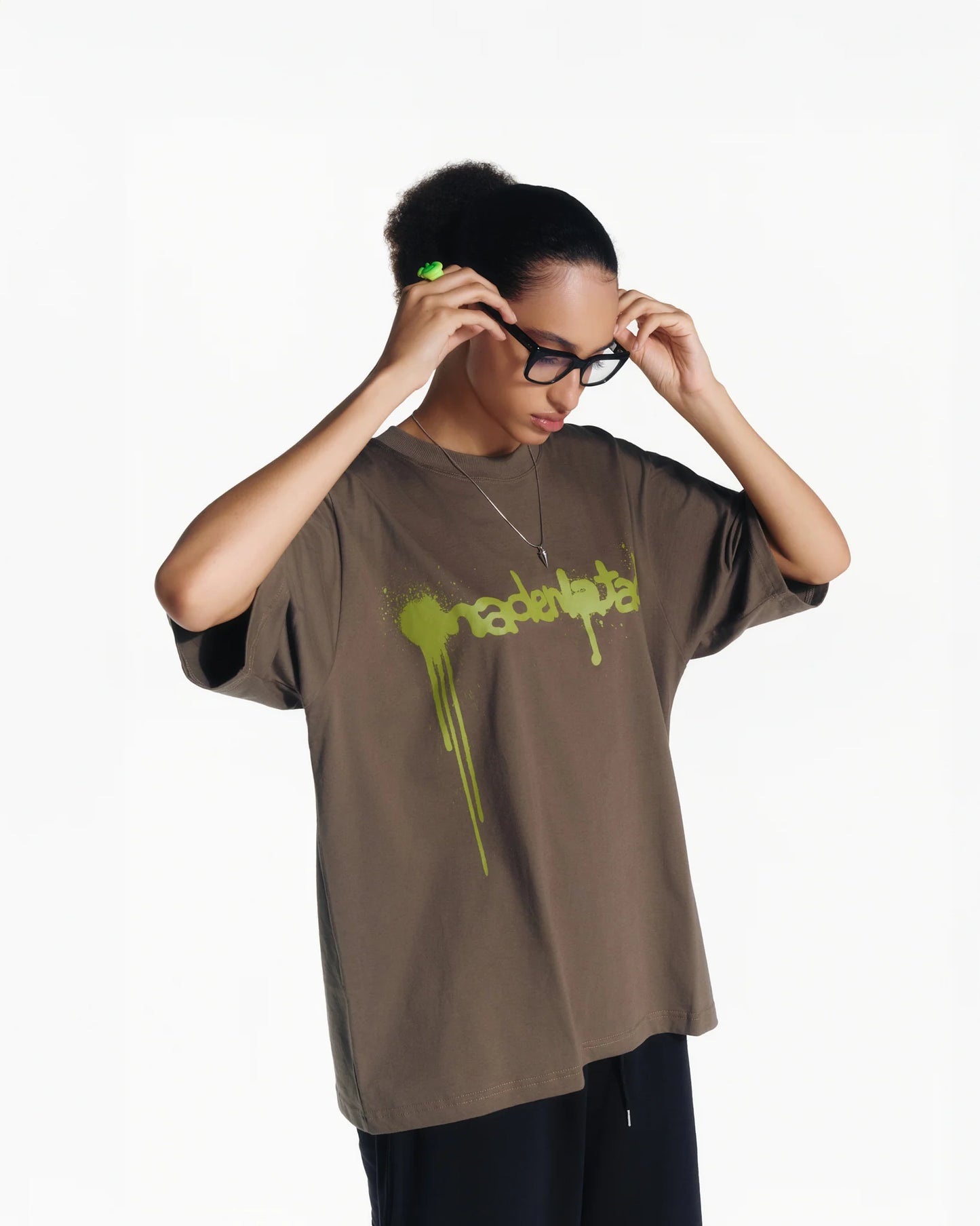 CAMISETA ESCORRE (MARROM)