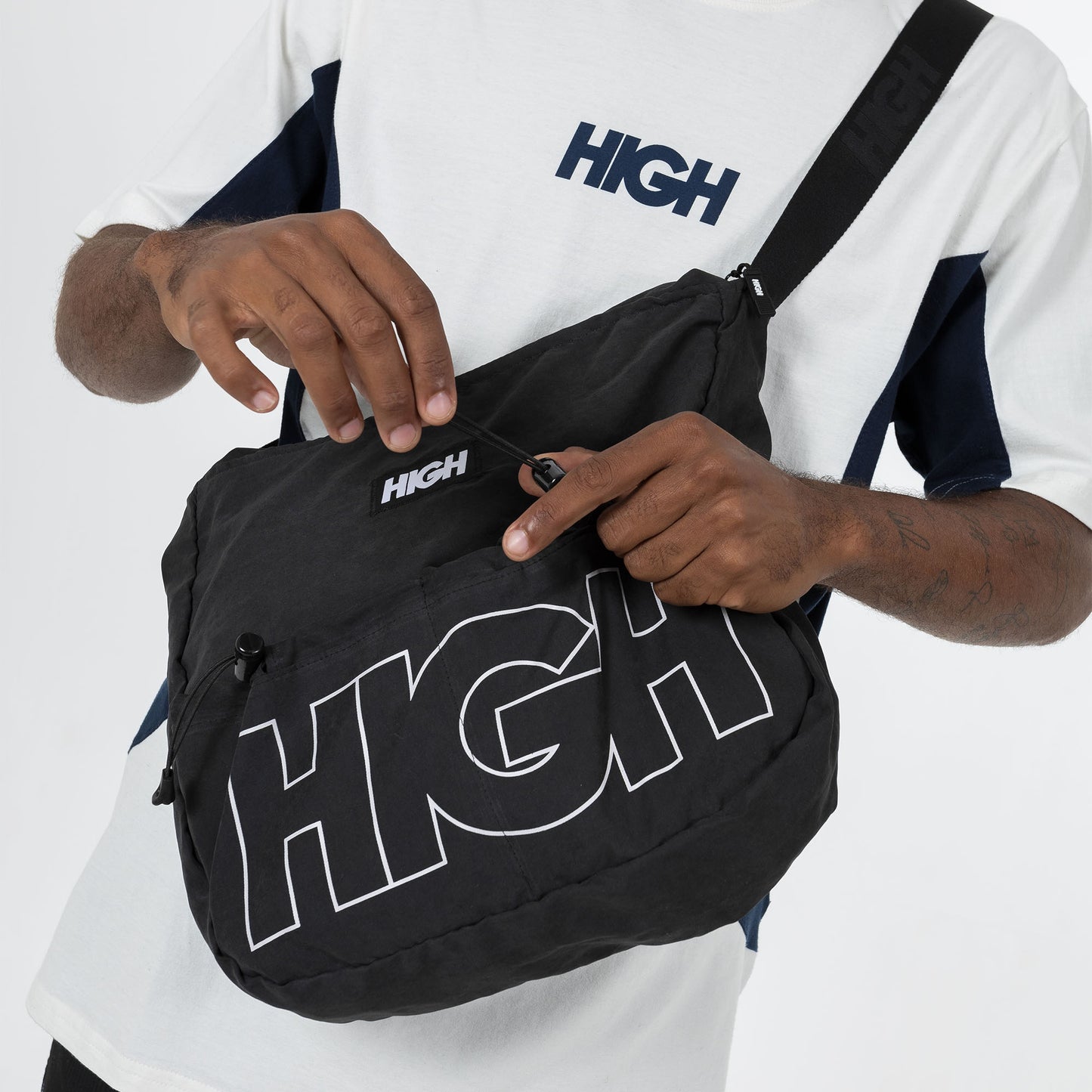 High Company Cargo Messenger Bag Black