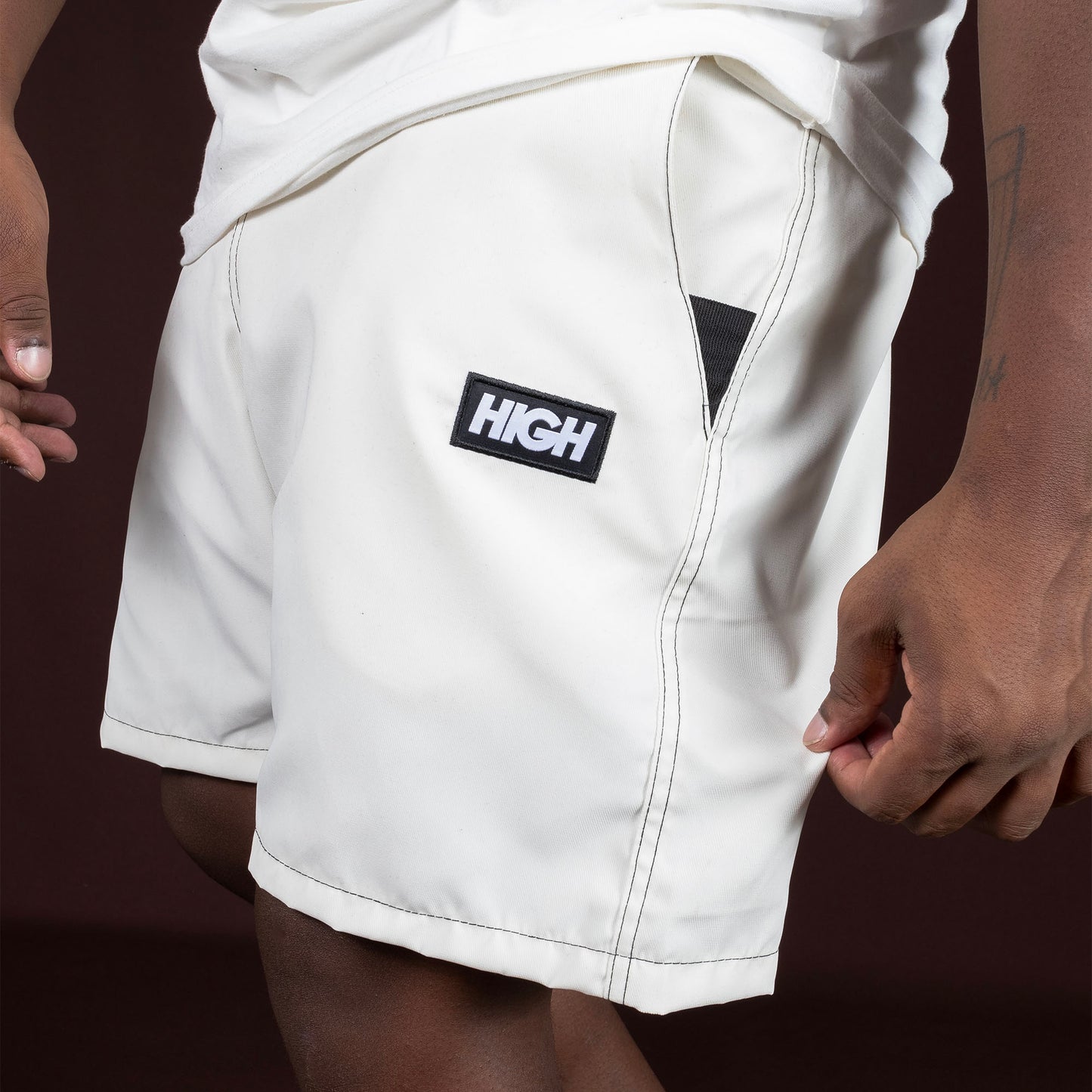 High Company Shorts Colored Off-White