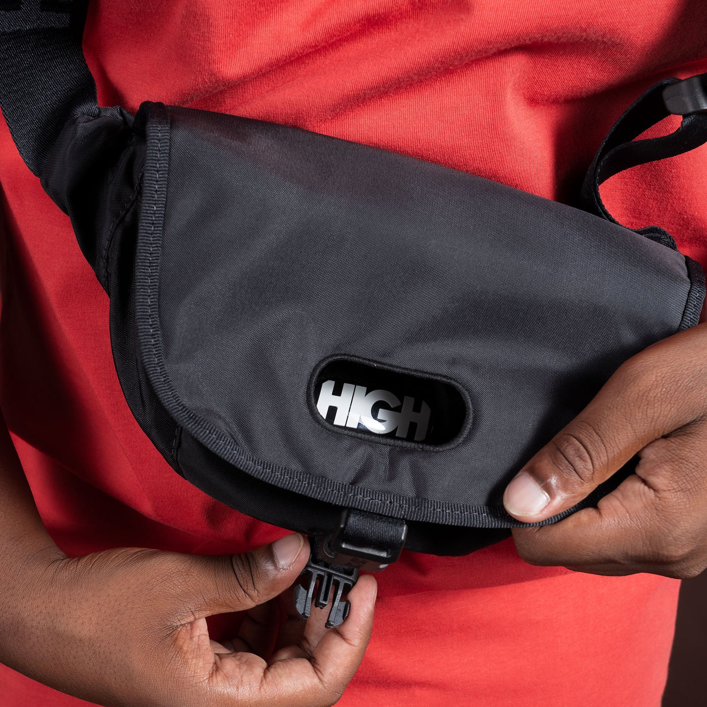 High Company WaistBag PeepHole Black